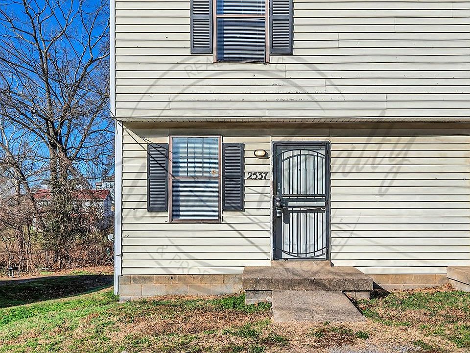1st image of 2537 Highland Trace Dr