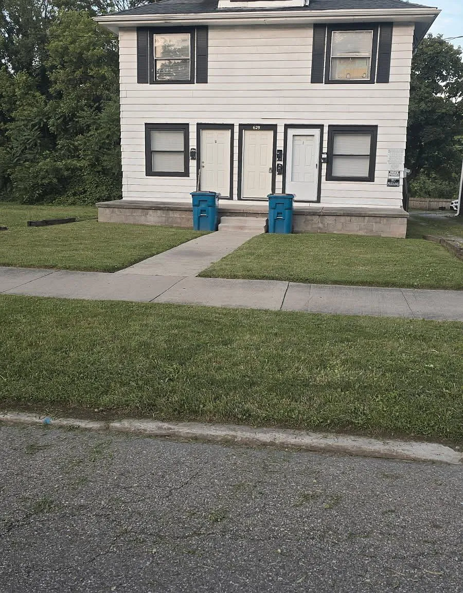 2 bed, 650 sqft, $650 — Photo 1