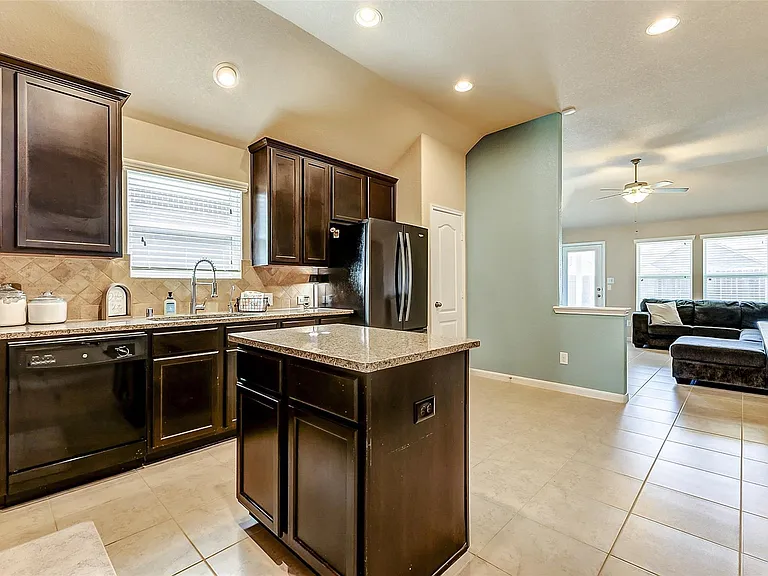 9973 Spring Rock Ln — Photo 8