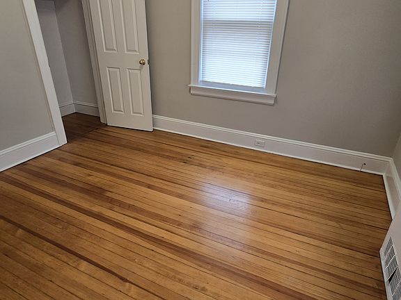 5th image of 276 Central Ave