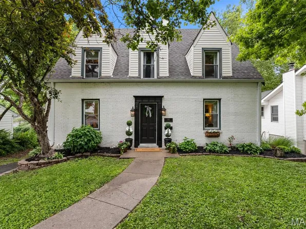 996 N Woodlawn Ave, Saint Louis, MO 63122