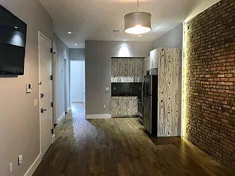 Rented by Lucky Apt Inc