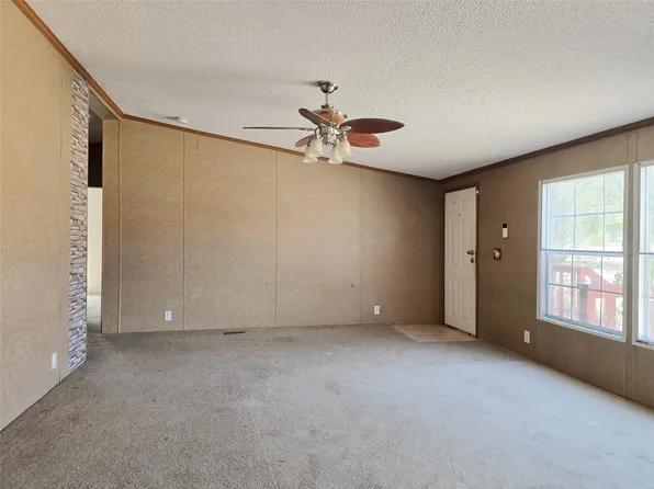 3003 Hilltop Rd, Granbury, TX 76048