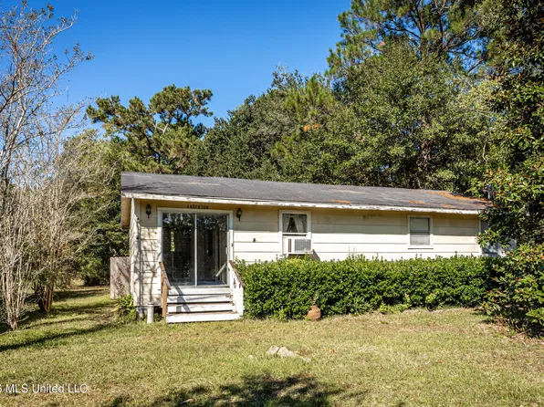 14804 Parker Rd, Biloxi, MS 39532