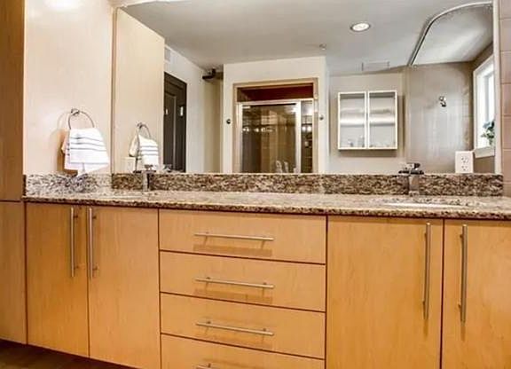3rd image of 329 E Colorado Blvd APT 1001