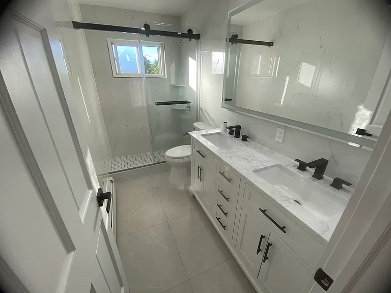 725 Carlisle Rd — Photo 3