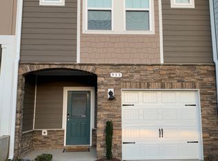 933 Field Ivy Dr, Fuquay Varina, NC 27526