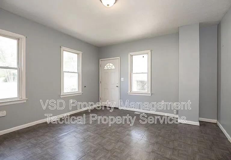 3651 E 55th St #3 — Photo 7