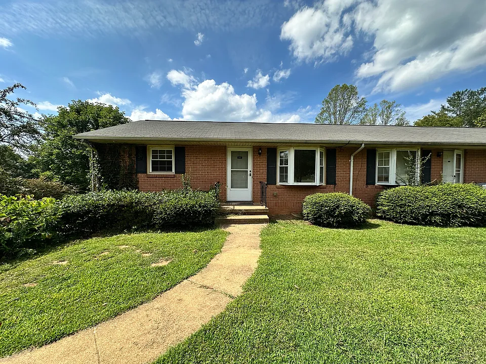 113 Sunset Cir #101