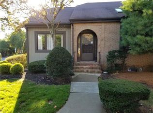 21 Riverbend Dr, North Brunswick, NJ 08902