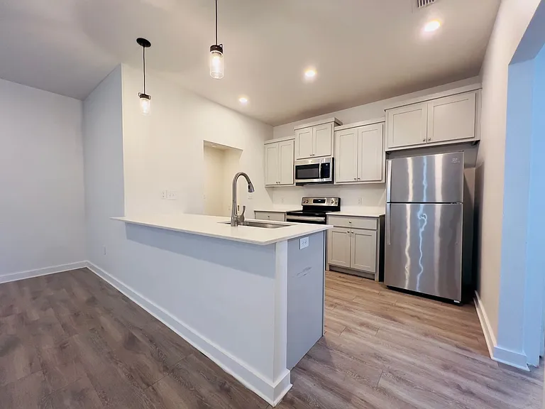 5726 Lehigh St — Photo 6