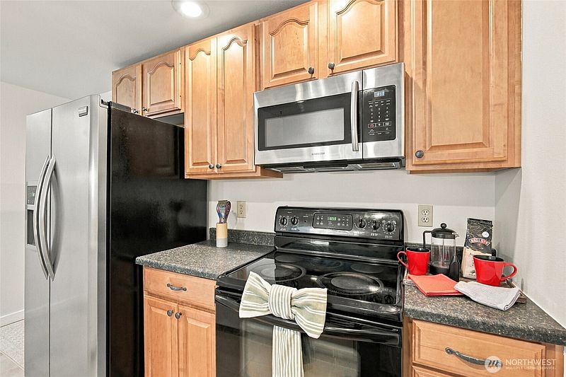 3rd image of 2152 N 112th Street N #409