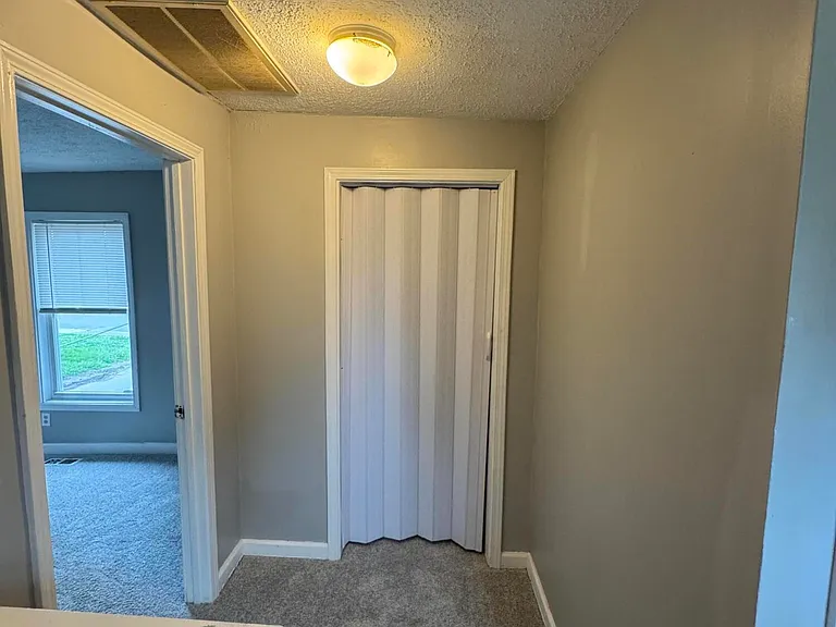 605 Harry St — Photo 16