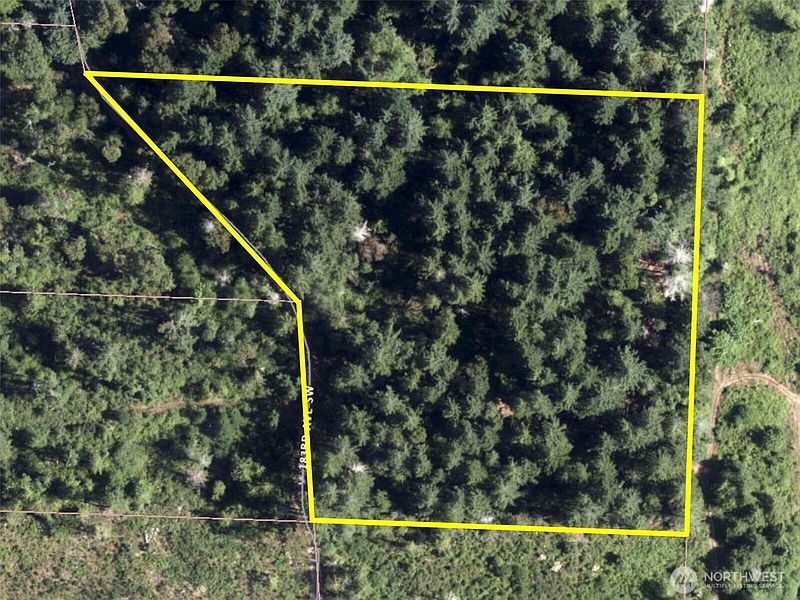 3rd image of 6207 183rd Avenue SW
