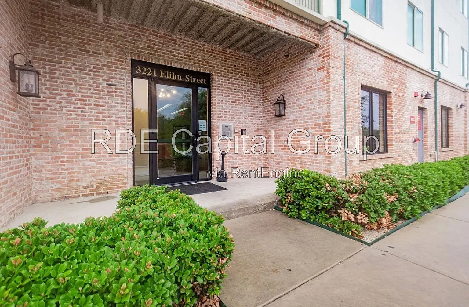 2 bed, 2.0 bath, 1016 sqft, $1,195 — Photo 1
