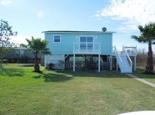 1609 E Bayshore Dr, San Leon, TX 77539