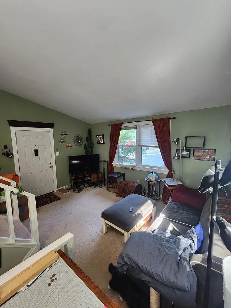 207 Purefoy Road — Photo 3