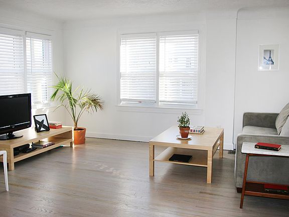 3rd image of 301 Park Ave