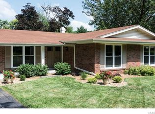 1437 Land O Lakes Dr, Saint Louis, MO