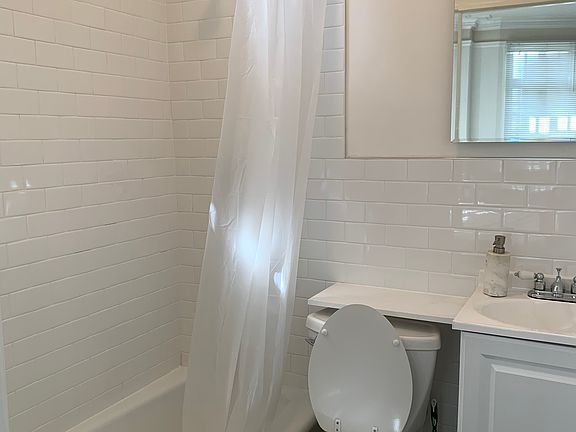 4th image of 700 Taylor St APT 401