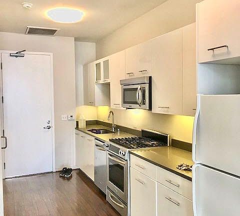 3rd image of 238 S Arroyo Pkwy Unit 303