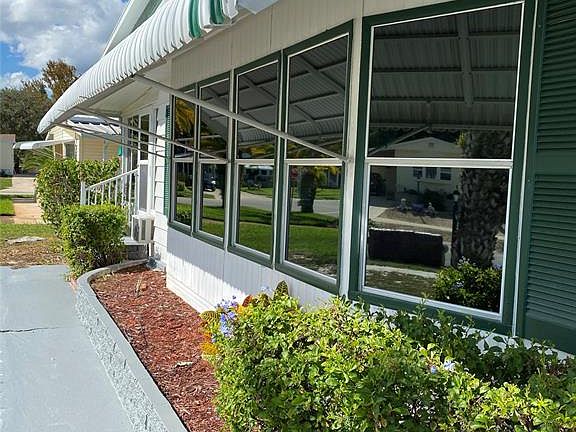 2nd image of 729 Dove Ave