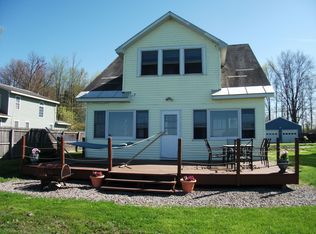 593 Shore Lawn Dr, Bridgeport, NY 13030