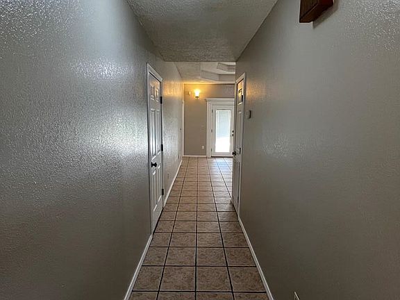 2nd image of 3535 Warwick Glen Dr