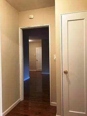 Rented by Prime Realty | media 8