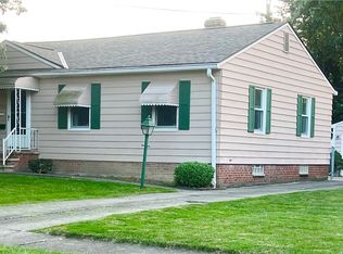 6400 Stratford Dr, Parma Heights, OH 44130