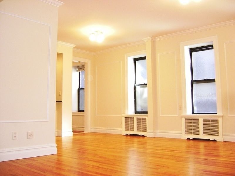 1st image of 1240 Park Ave APT 2E