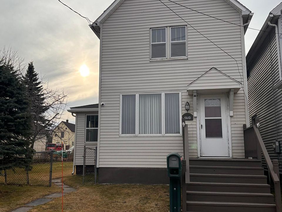 1st image of 814 Seymour St