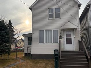 814 Seymour St, Sault Sainte Marie, MI 49783