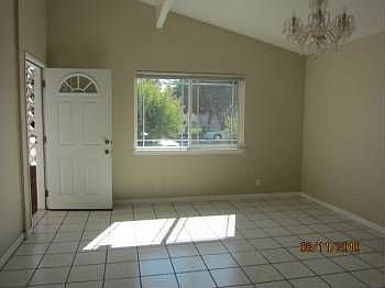 5th image of 4047 Ezie St