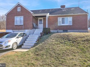 1300 Butter Ln, Reading, PA 19606