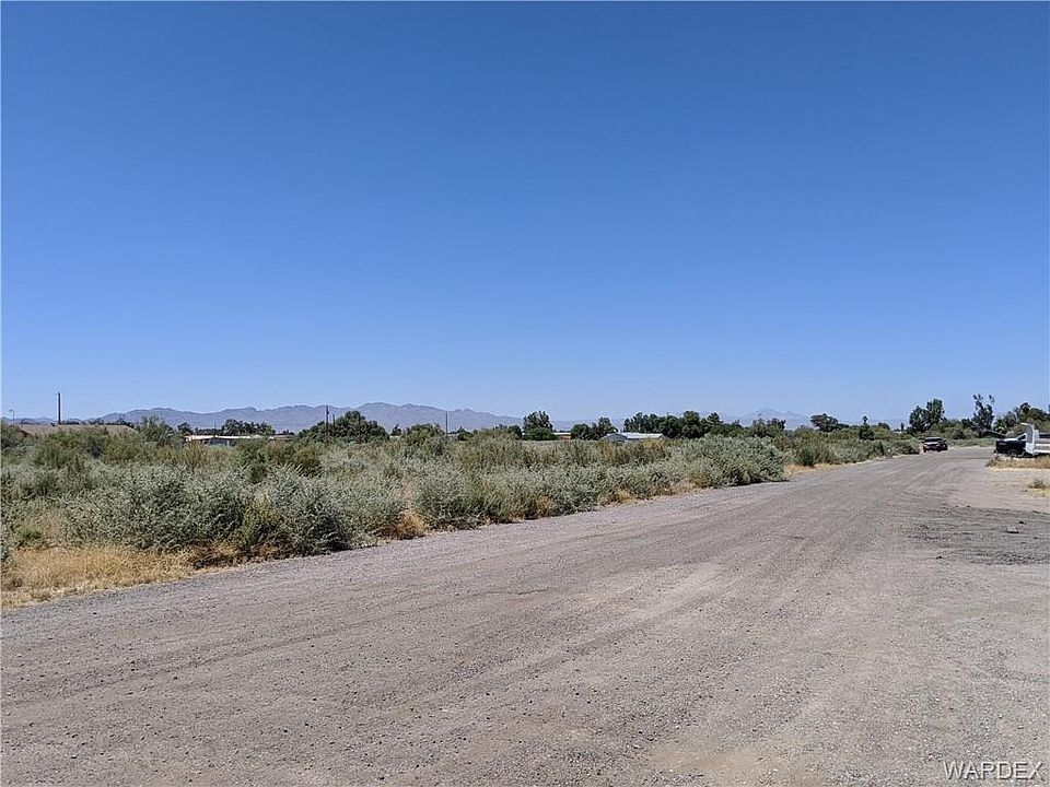 1st image of 10411 S Bermuda Ct