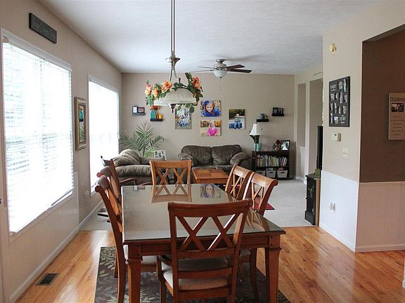 4th image of 58027 Steiner Dr