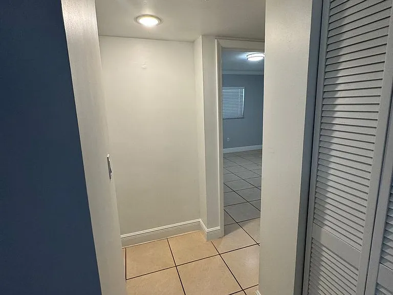 2536 Van Buren St — Photo 15