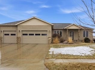 4727 6th St W, West Fargo, ND