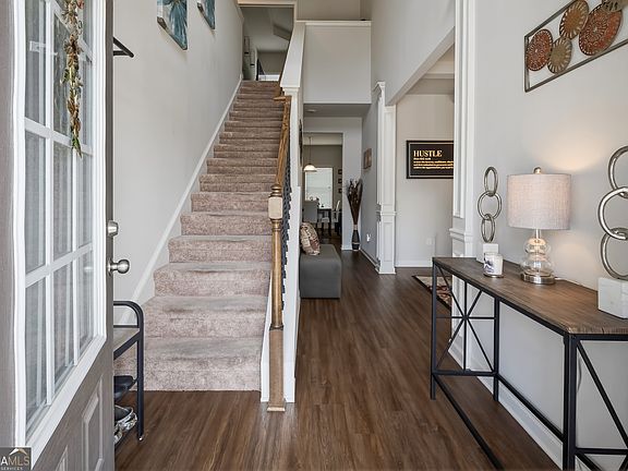 2nd image of 7587 Rudder Cir