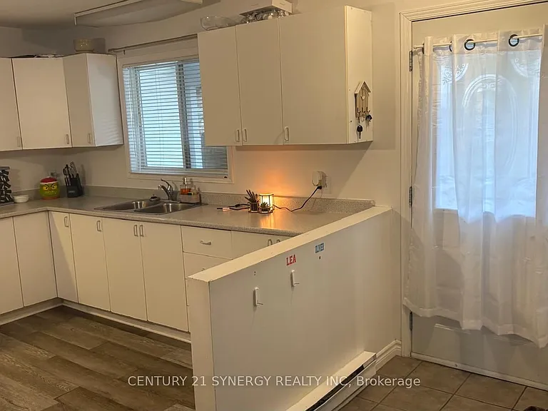 725 Concession St #729 — Photo 3