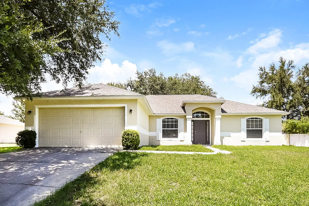 4 bed, 2.0 bath, 1820 sqft, $2,450 — Photo 1