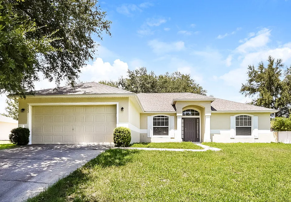 2233 Lake Pointe Cir