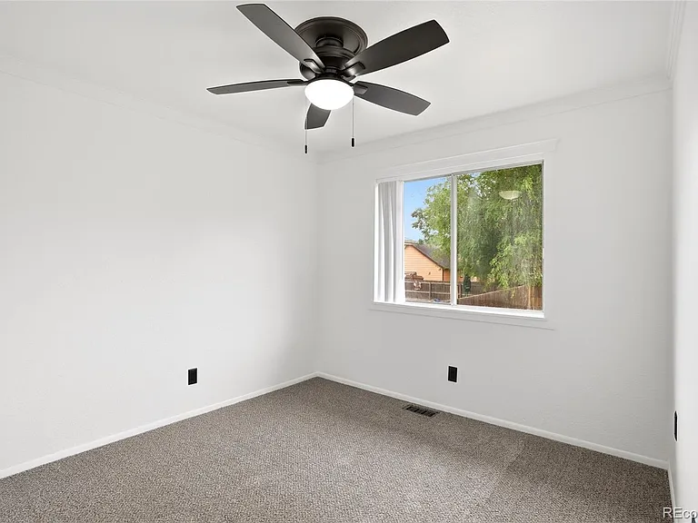 334 Wooster Ave — Photo 15