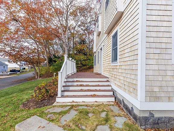 2nd image of 7 Windsor Dr