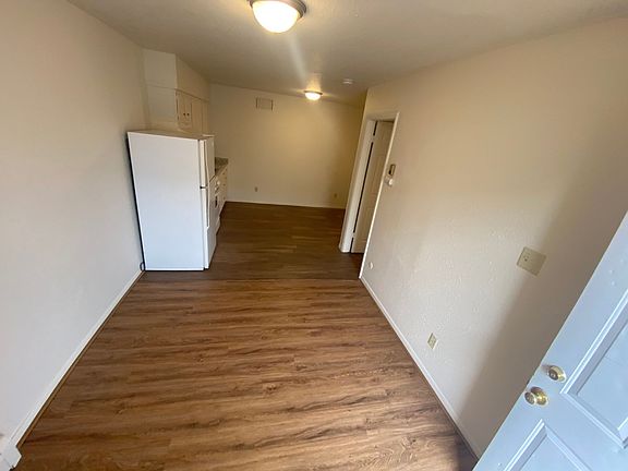 4th image of 3121 Main Ave #813