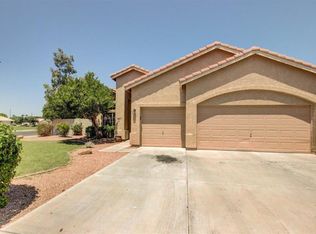 670 W Oxford Ln, Gilbert, AZ 85233