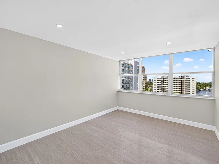 209 N Fort Lauderdale Beach Blvd #8A — Photo 31