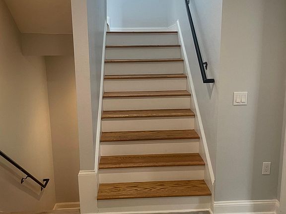 3rd image of 2309 Kensington Garden Ln