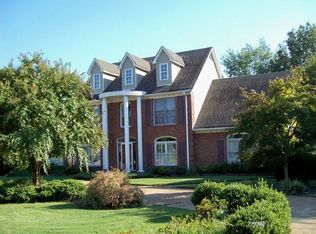 9625 Spring Hollow Cv, Germantown, TN 38139